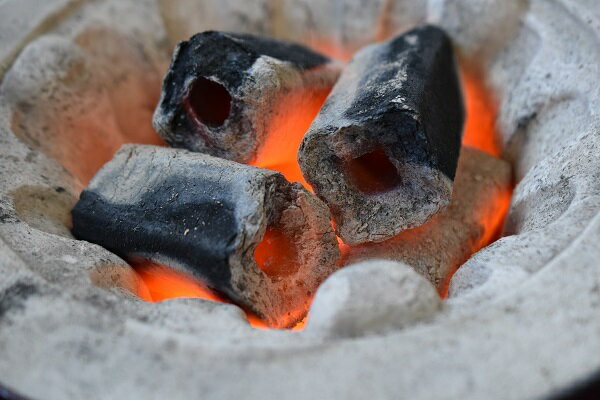 炭を極める バーベキューの炭の種類と選び方について ソロニワ